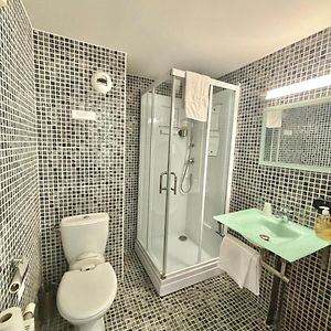 Superior Room Shower